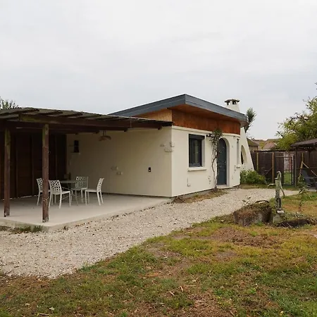 בית נופש - La Petite Chaumiere *