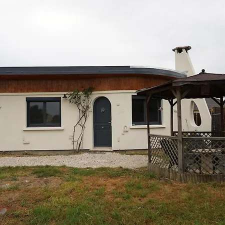 - La Petite Chaumiere * Rouilly-Sacey