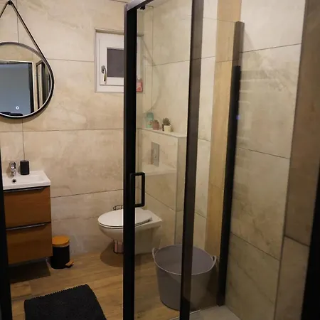 - La Petite Chaumiere * Rouilly-Sacey