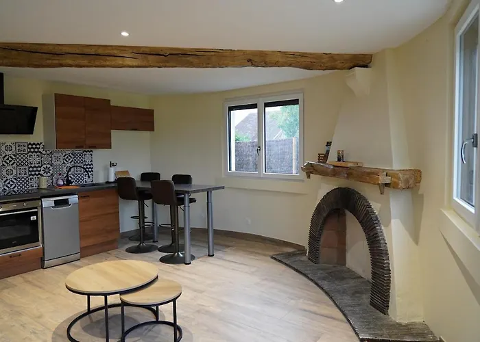 - La Petite Chaumiere Rouilly-Sacey