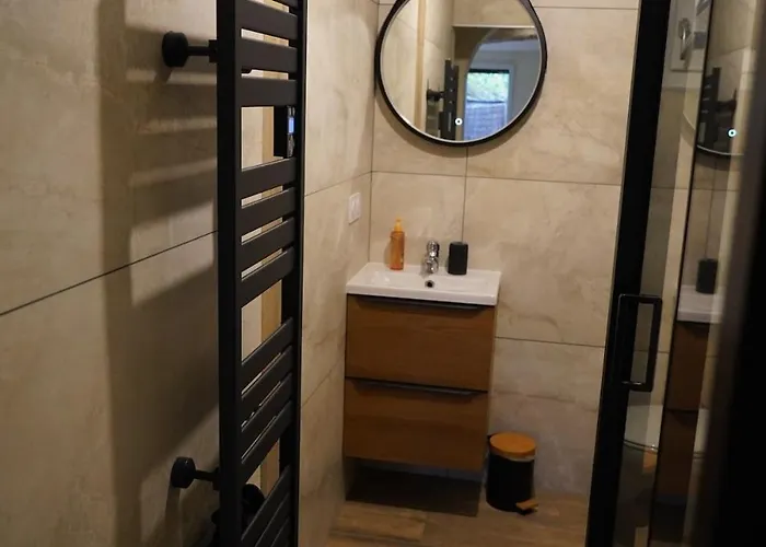 - La Petite Chaumiere בית נופש Rouilly-Sacey