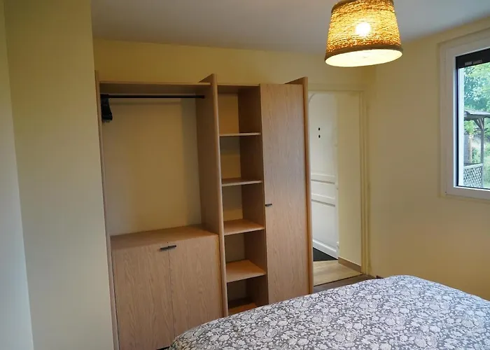 - La Petite Chaumiere Rouilly-Sacey